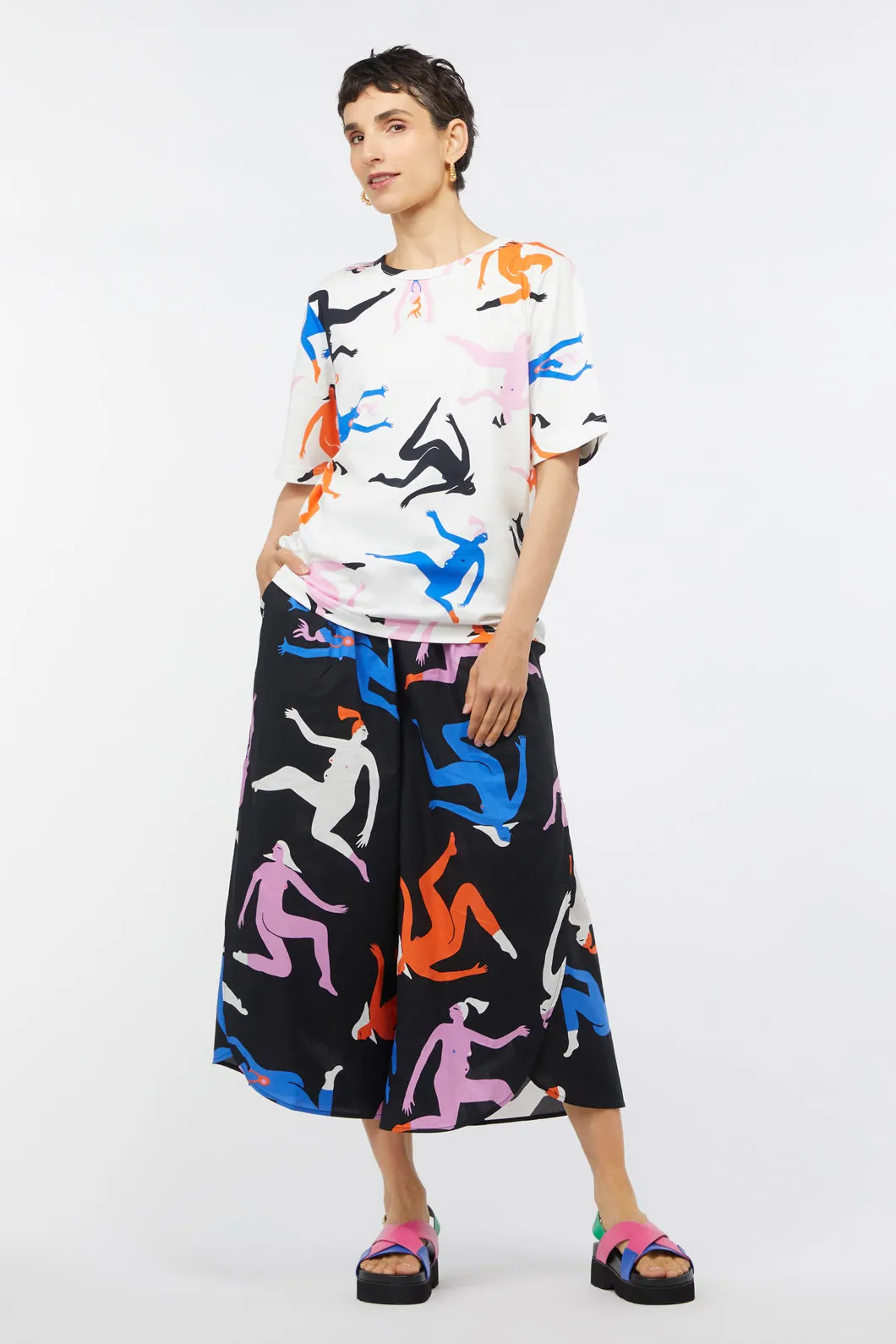 Dancing Ladies Tee