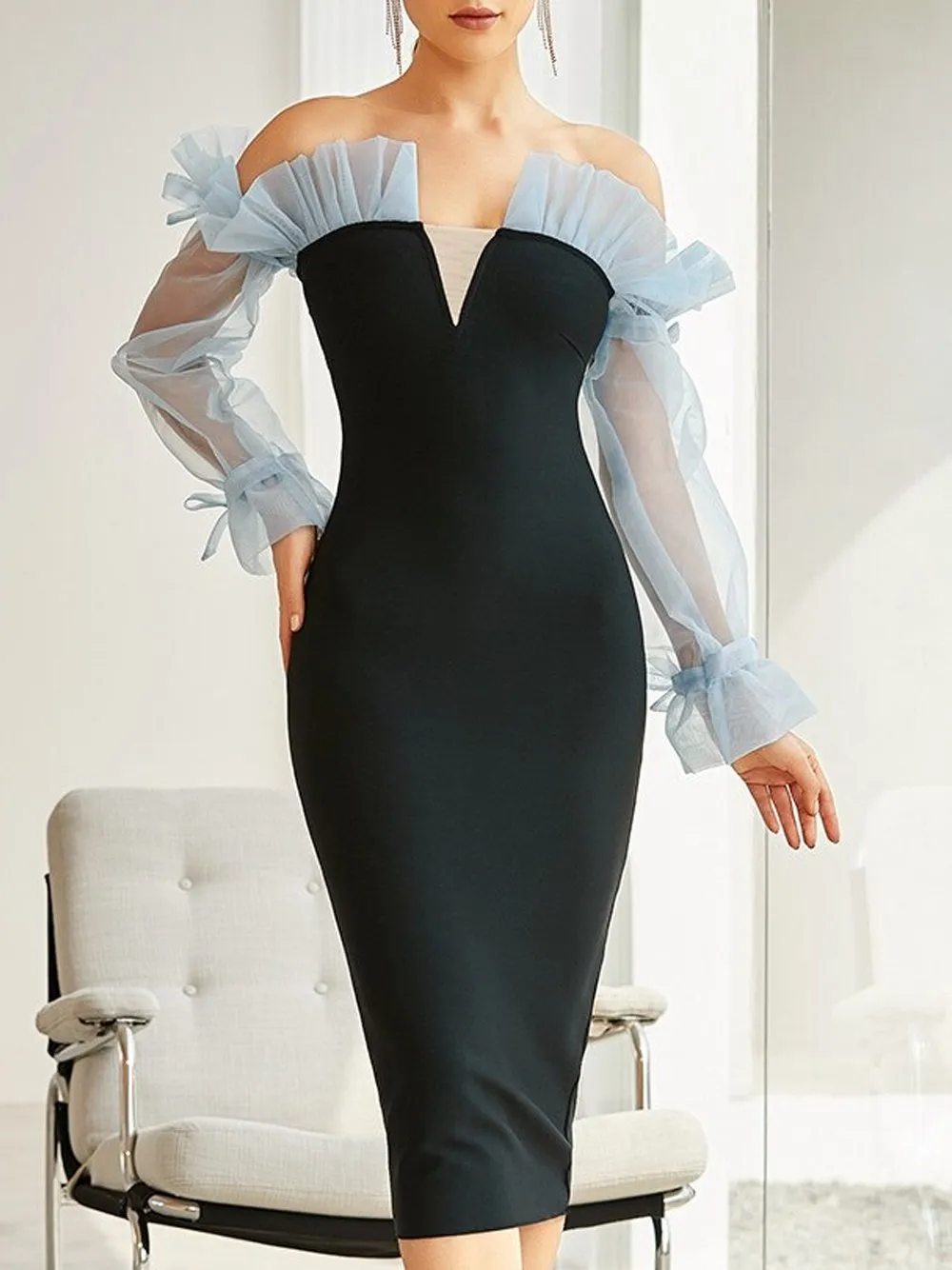 DELORA Ruffles Midi Dress