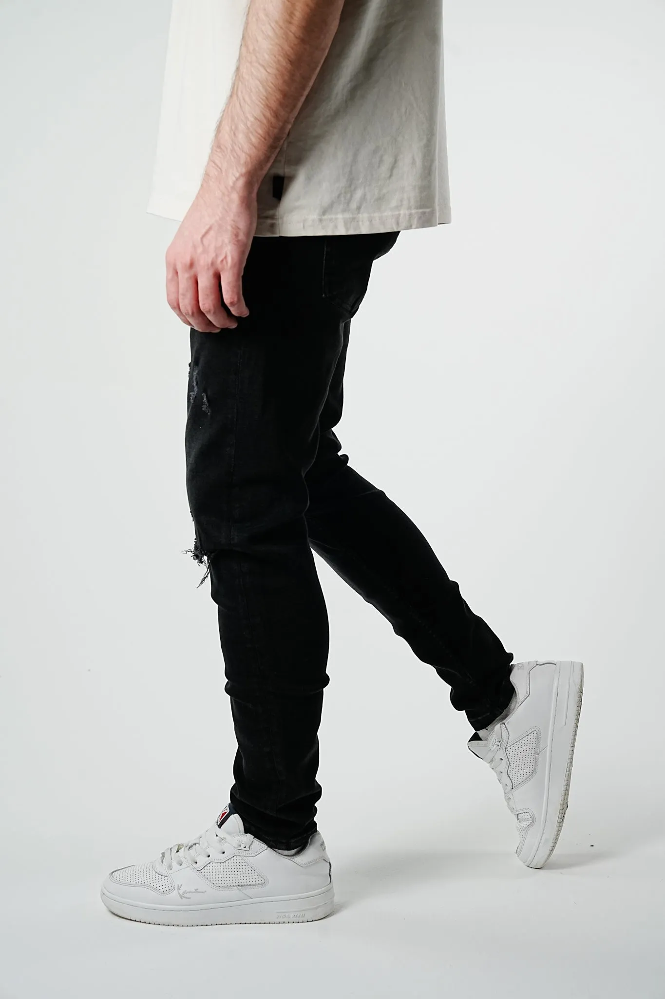 Slim Fit Ripped Black Denim - UF4026